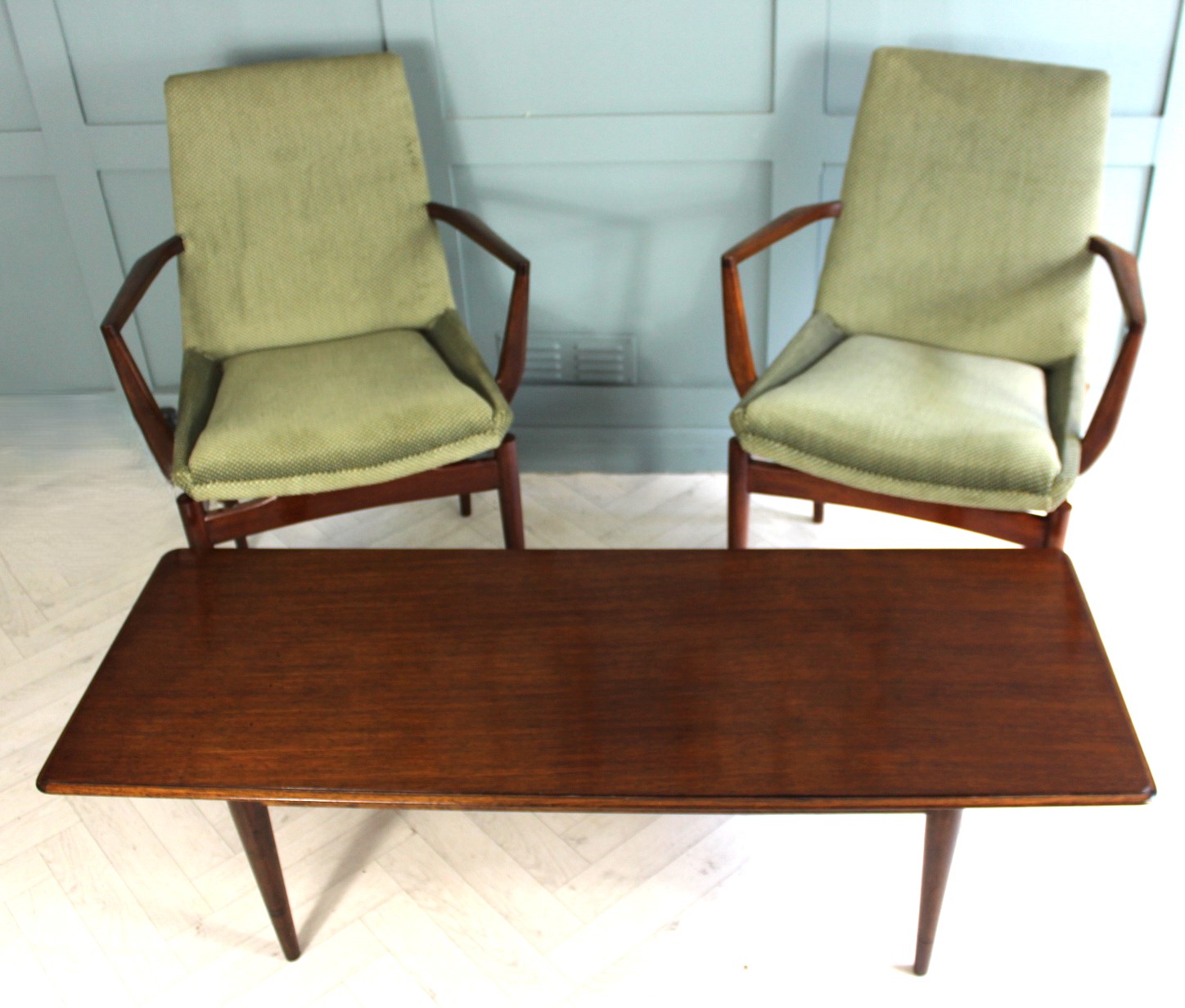 Archie Shine Rosewood Dining Suite