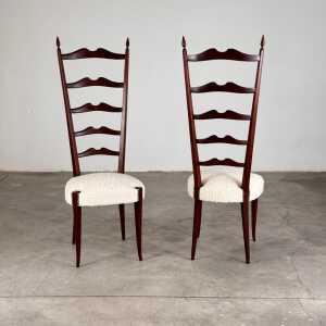 Pair of 1950s Paolo Buffa Chiavari Chairs in Ebonized Wood & White Bouclé