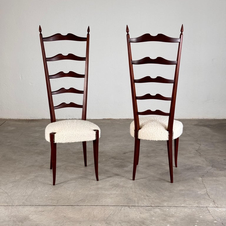 Pair of 1950s Paolo Buffa Chiavari Chairs in Ebonized Wood & White Bouclé