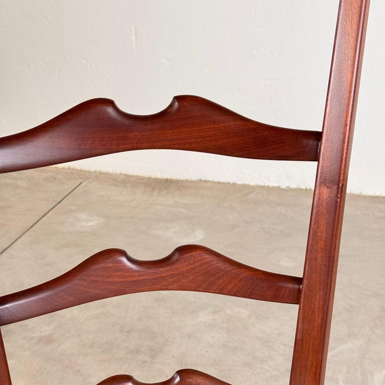Pair of 1950s Paolo Buffa Chiavari Chairs in Ebonized Wood & White Bouclé