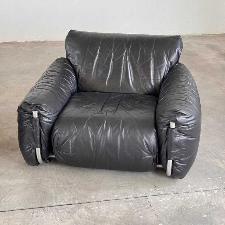 Pair of Mid-Century Armchairs by Giuseppe Munari for Poltrona Munari, 1970s
