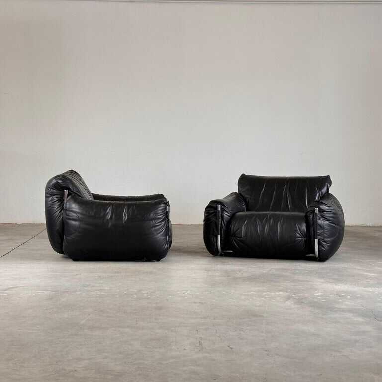 Pair of Mid-Century Armchairs by Giuseppe Munari for Poltrona Munari, 1970s