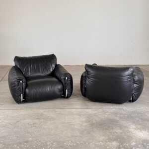Pair of Mid-Century Armchairs by Giuseppe Munari for Poltrona Munari, 1970s