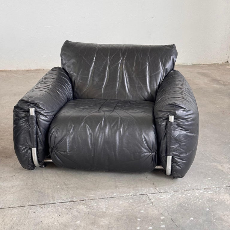 Pair of Mid-Century Armchairs by Giuseppe Munari for Poltrona Munari, 1970s