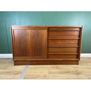 Retro Vintage Mid Century Danish 🇩🇰 Teak Sideboard-Courier