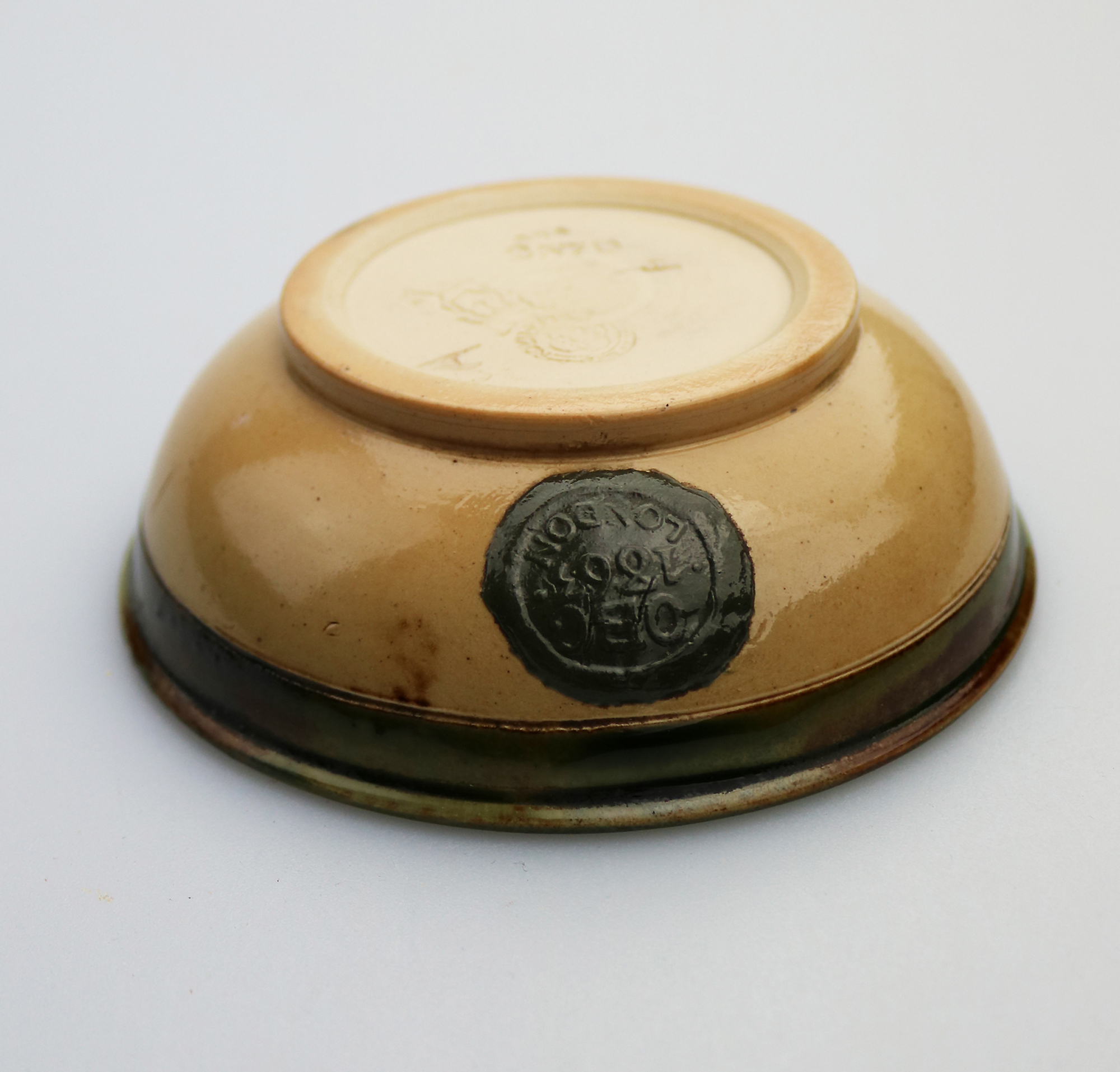 Unusual British Art Pottery Doulton Lambeth Seal Advertiser Trinket Dish C.1900