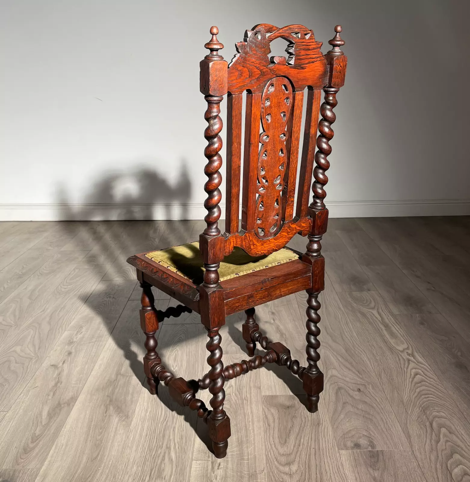 Antique Victorian Hall Chair / Bedroom Chair In Oak