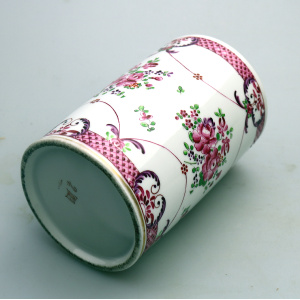 An antique French Samson of Paris porcelain Chinese Famille Rose Tankard C.19thC
