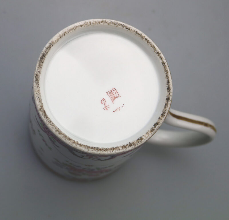An antique French Samson of Paris porcelain Chinese Famille Rose Tankard C.19thC