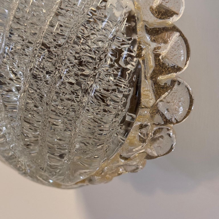 Single Leaf Sconce in Pulegoso Glass with Gold Accents by Barovier & Toso, 1950s