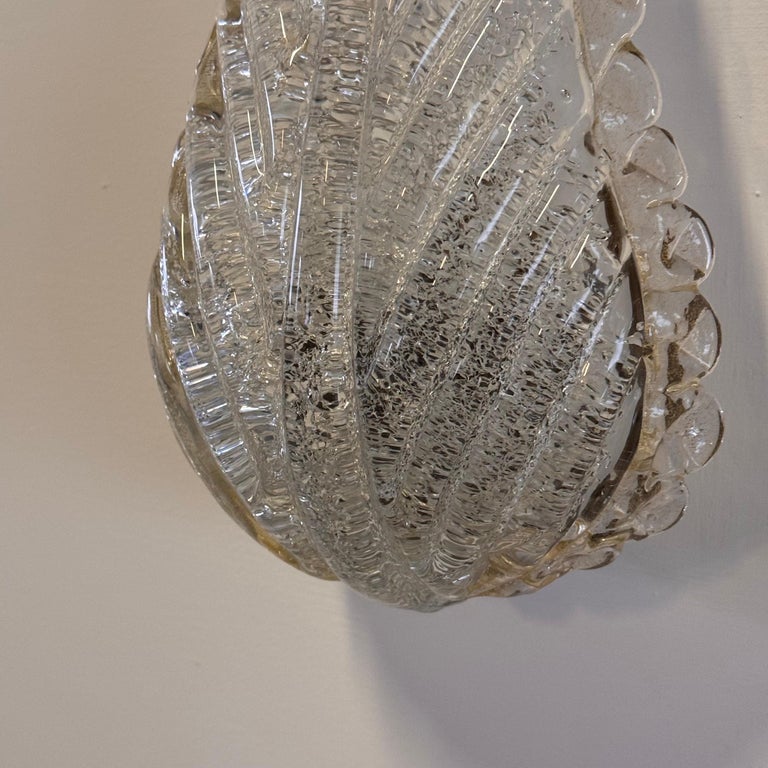 Single Leaf Sconce in Pulegoso Glass with Gold Accents by Barovier & Toso, 1950s