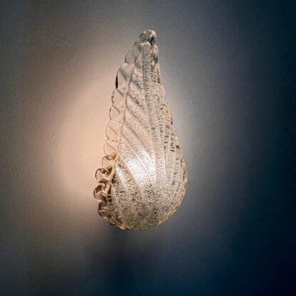 Single Leaf Sconce in Pulegoso Glass with Gold Accents by Barovier & Toso, 1950s