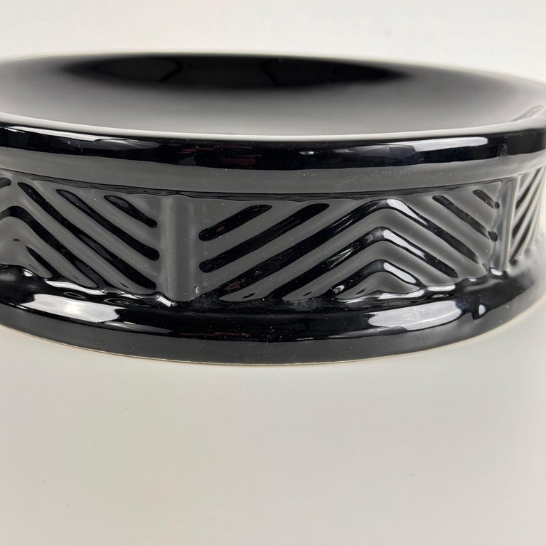 Sophisticated Ceramic Catchall/Centrepiece by Tommaso Barbi, Rome, 1970s