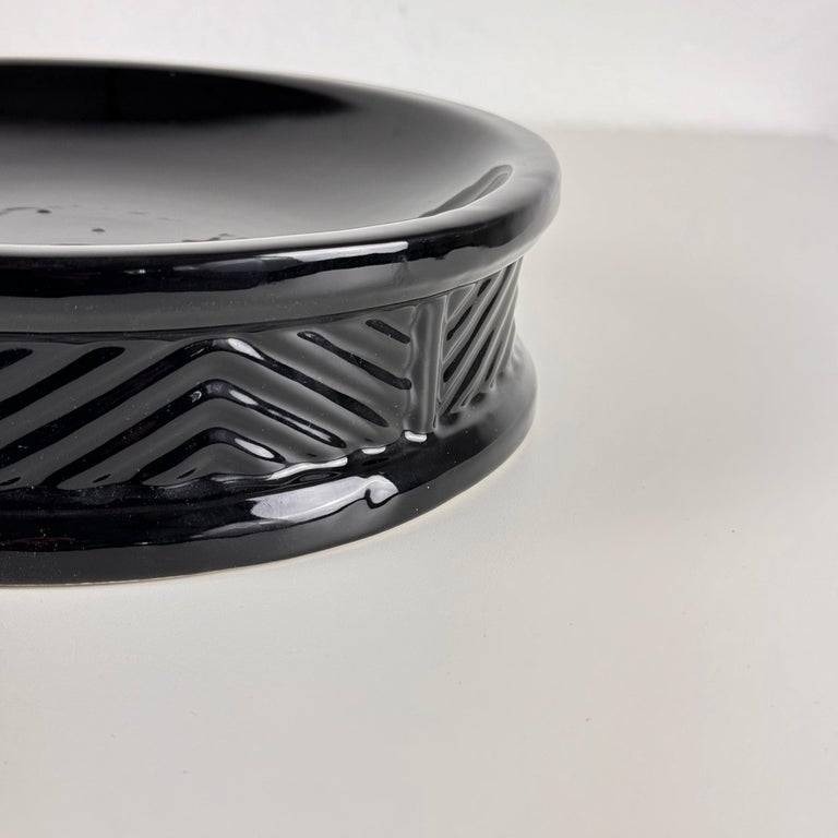 Sophisticated Ceramic Catchall/Centrepiece by Tommaso Barbi, Rome, 1970s