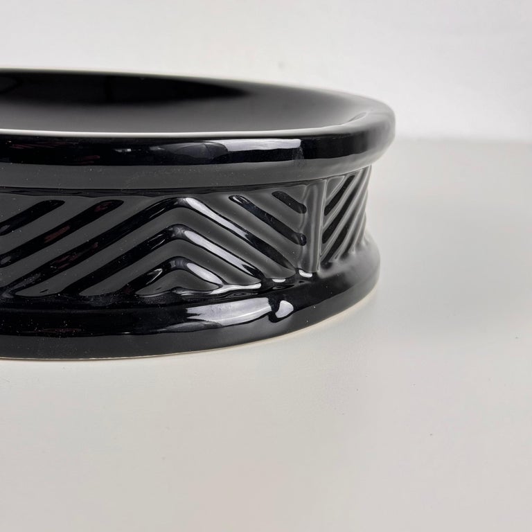 Sophisticated Ceramic Catchall/Centrepiece by Tommaso Barbi, Rome, 1970s