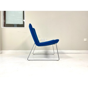 Swoosh, Contemporary Low Lounge Chair