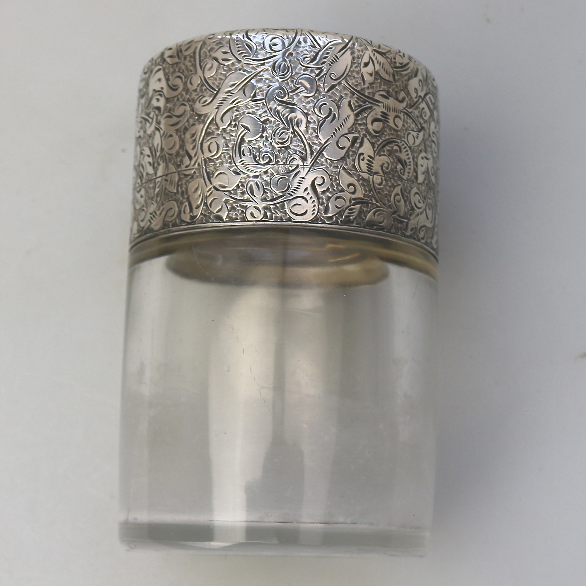 A substantial antique Victorian Sampson Mordan solid silver Scent Bottle C.1899