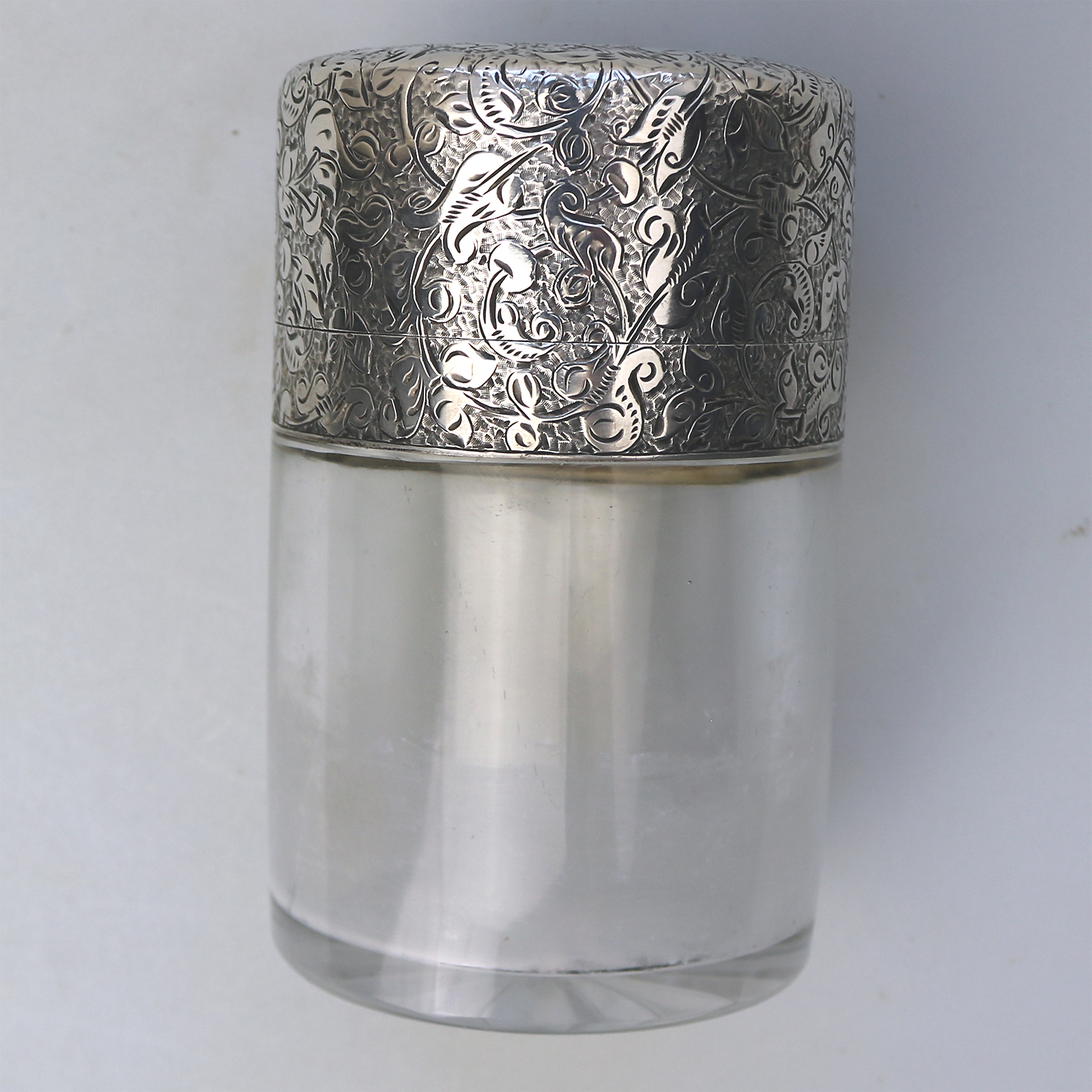 A substantial antique Victorian Sampson Mordan solid silver Scent Bottle C.1899