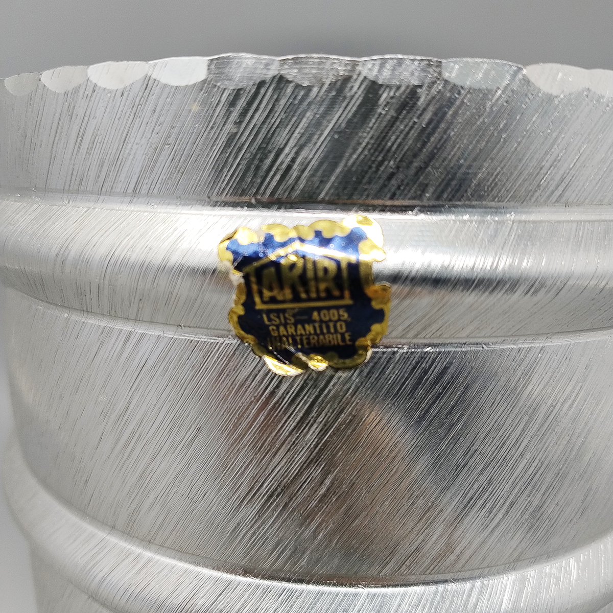 1960s Elegant Champagne Ice Bucket by Arir in Aluminium. Made in Italy