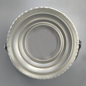 1960s Elegant Champagne Ice Bucket by Arir in Aluminium. Made in Italy