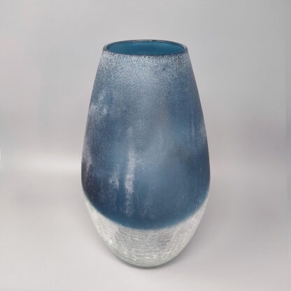 1970s Astonishing Blue Vase by Arte Vetro in Frosted Glass. Made in Italy - Image 4