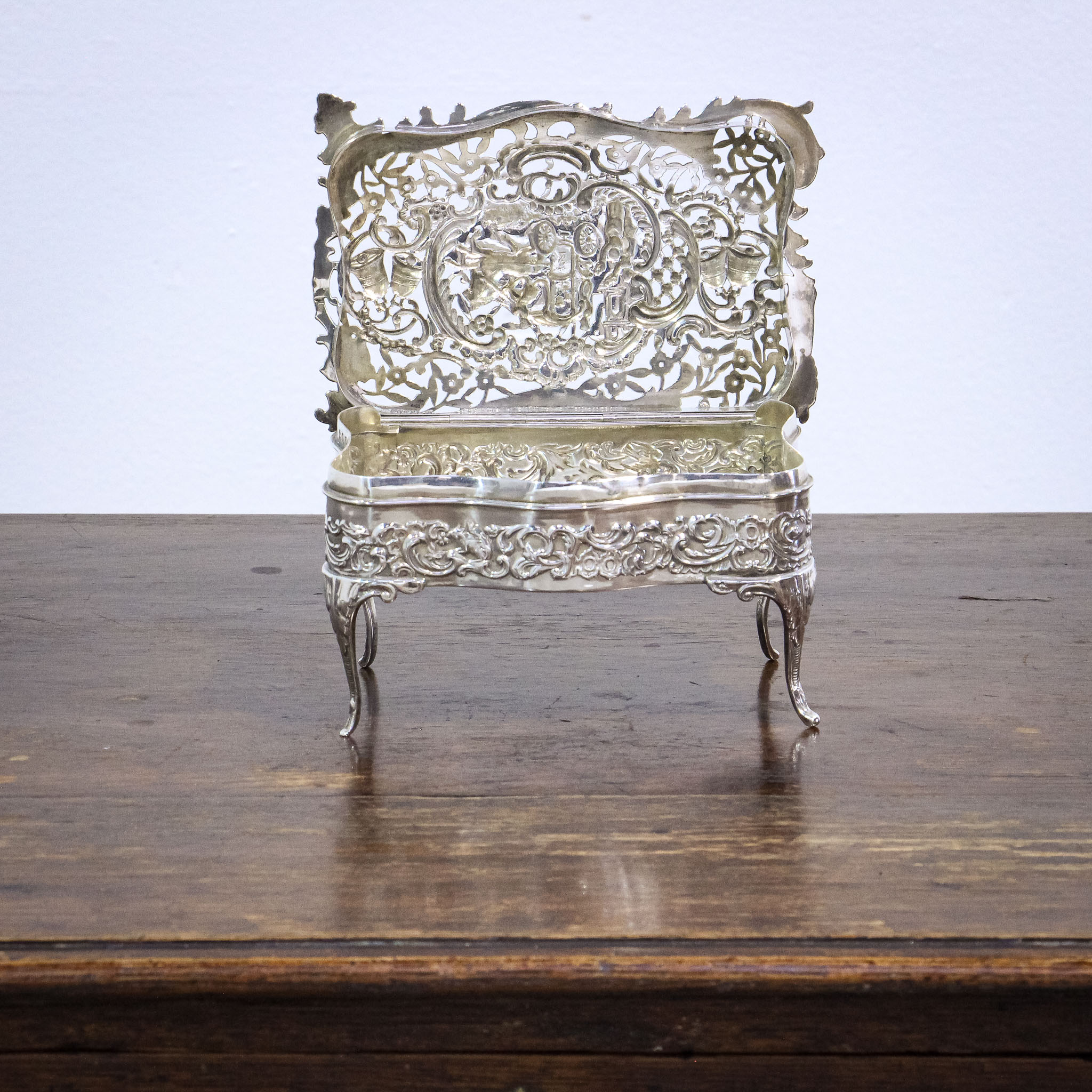 William Comyns Sterling Silver Edwardian Box