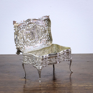William Comyns Sterling Silver Edwardian Box