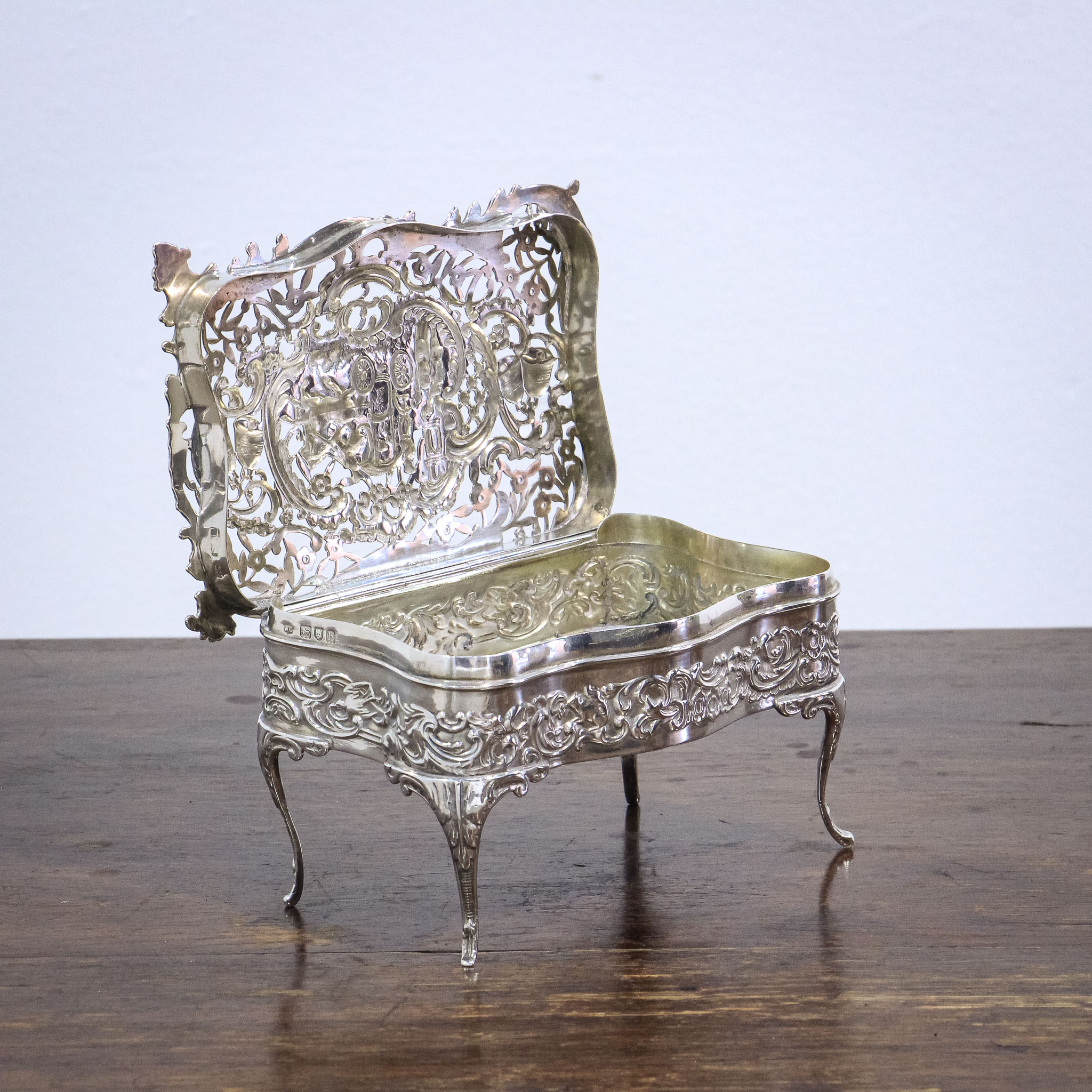 William Comyns Sterling Silver Edwardian Box