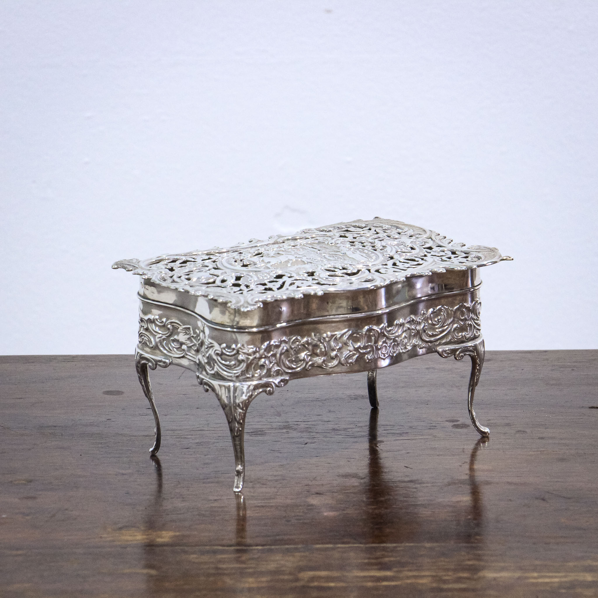 William Comyns Sterling Silver Edwardian Box
