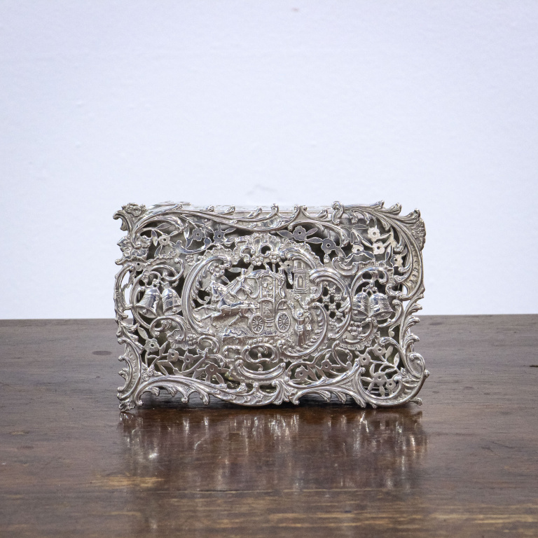 William Comyns Sterling Silver Edwardian Box - Image 4