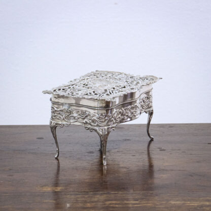 William Comyns Sterling Silver Edwardian Box