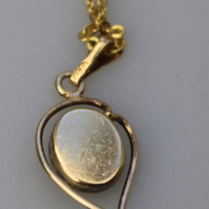 A good vintage 925 silver gilt Opal Pendant on Chain 3g - gift boxed C.20thC