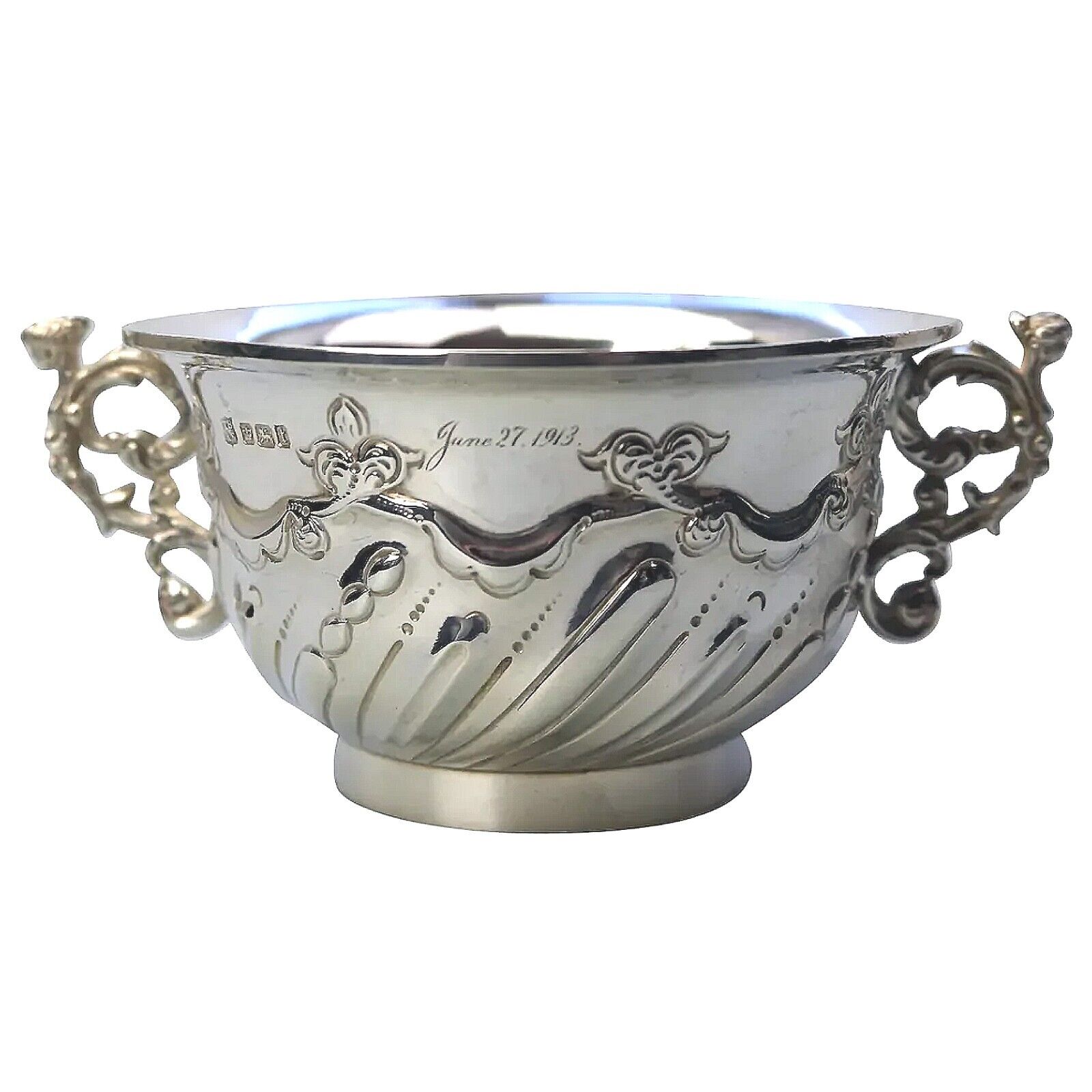 A very fine antique English solid silver classical caryatid mask Bowl 135g C.1913
