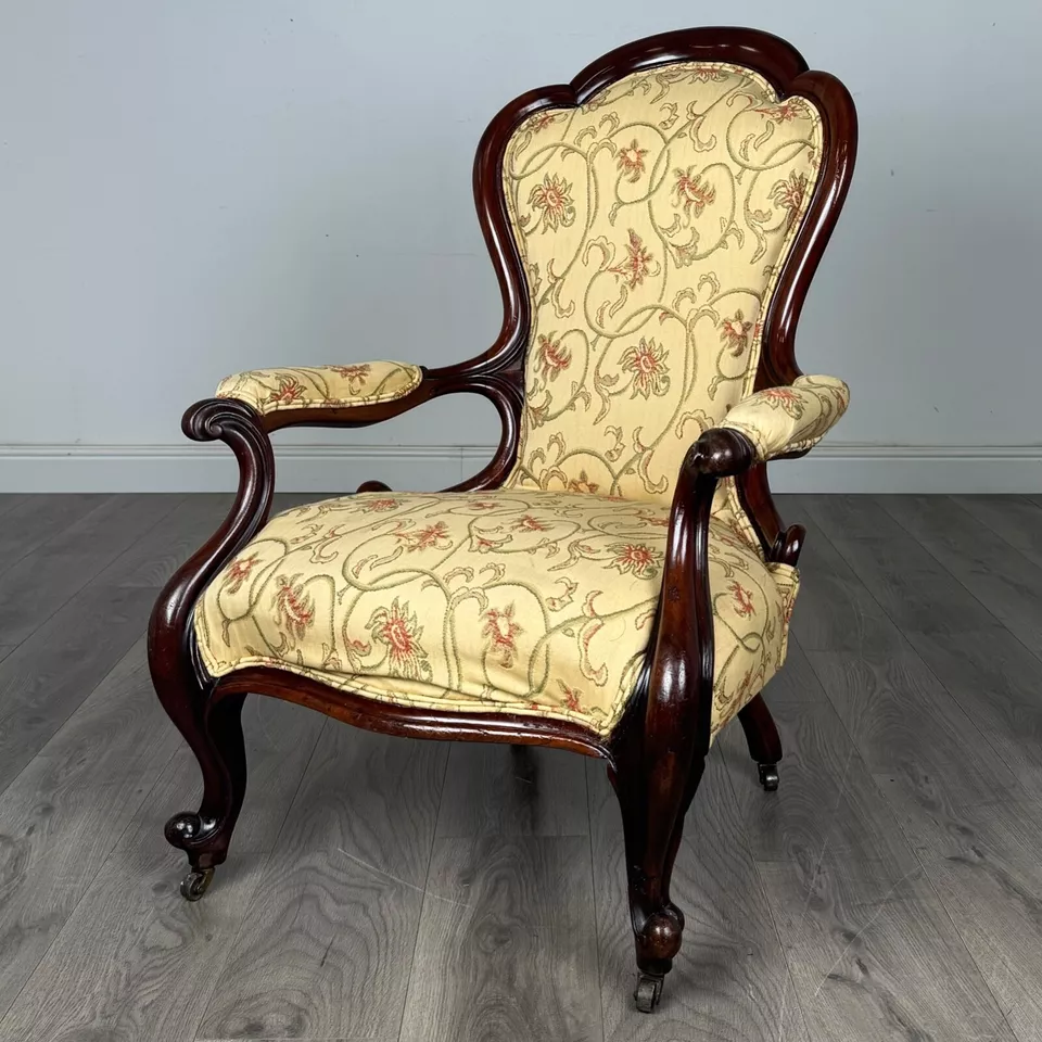 Antique 19th Century Armchair In Mahogany