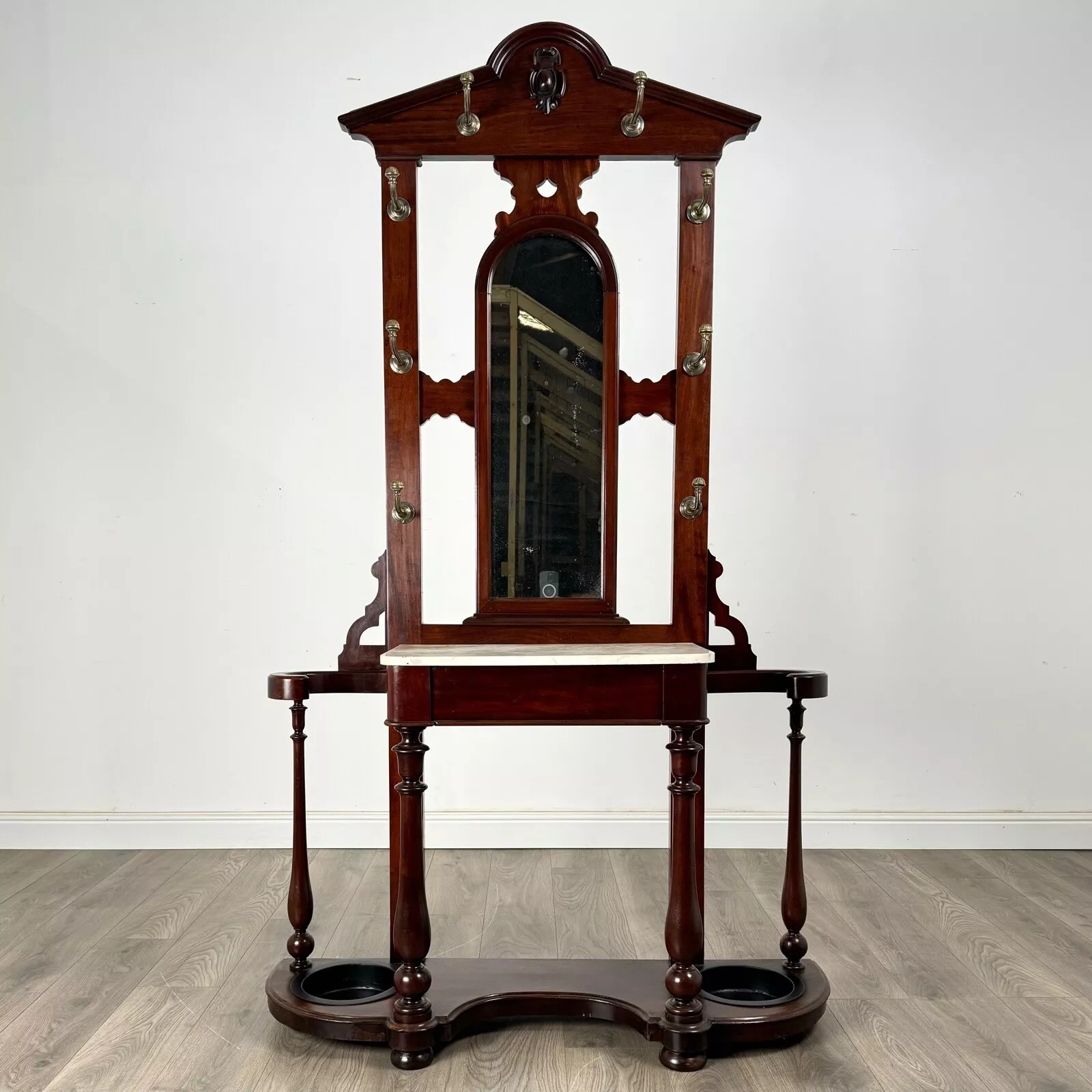 Antique 19th Century Marble Top Hall Stand In Mahogany