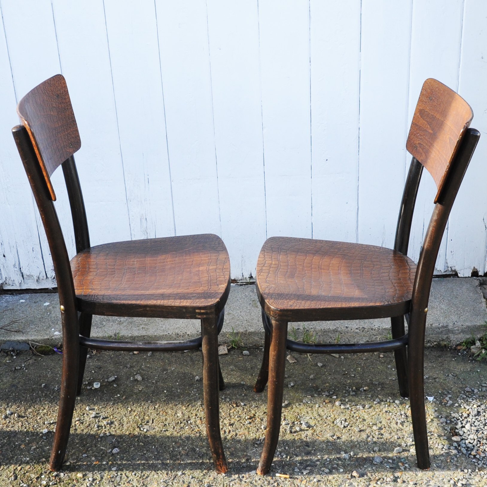 Antique Carved Wooden Crocodile Effect Side/Dining Chairs For Mundus, J. & J. Kohn, 1920s