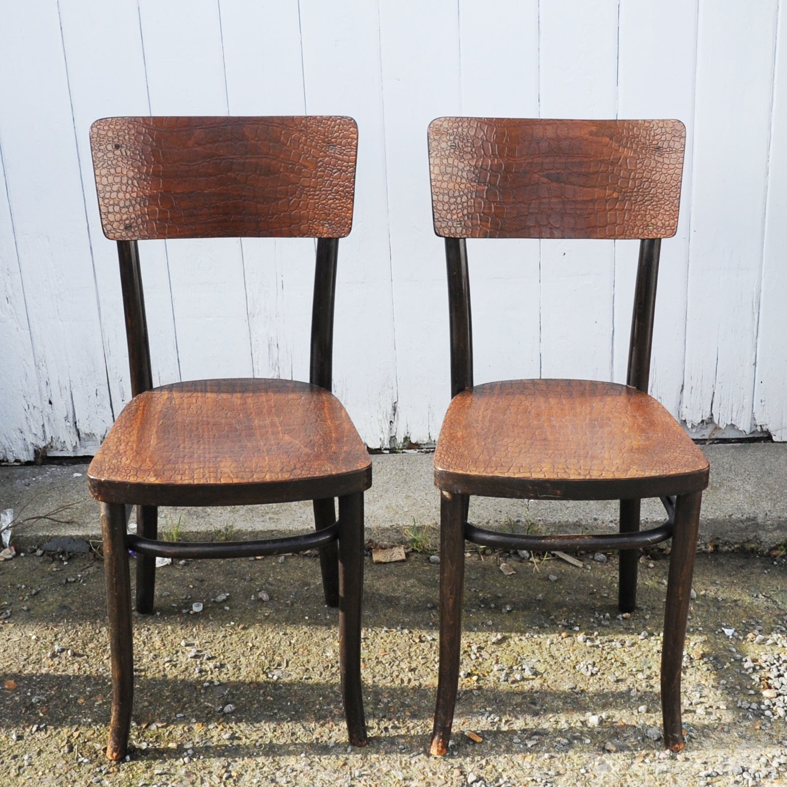 Antique Carved Wooden Crocodile Effect Side/Dining Chairs For Mundus, J. & J. Kohn, 1920s