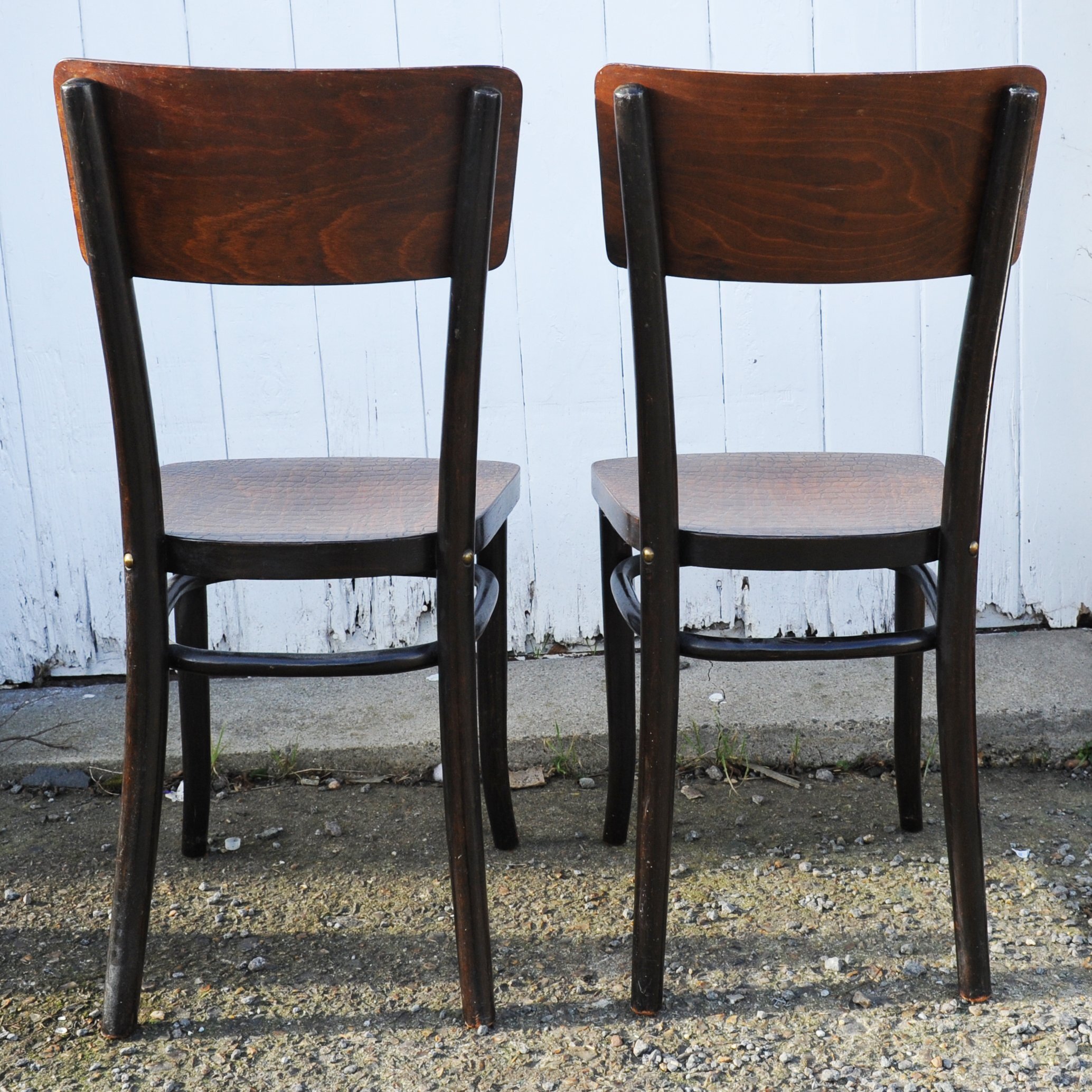 Antique Carved Wooden Crocodile Effect Side/Dining Chairs For Mundus, J. & J. Kohn, 1920s