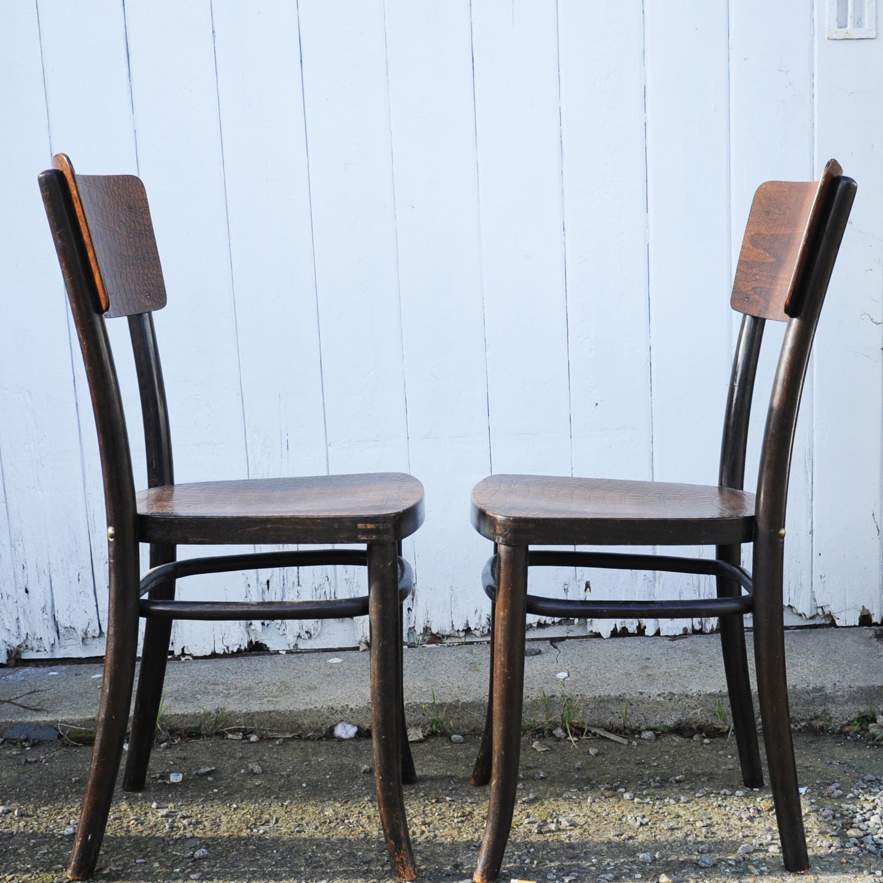 Antique Carved Wooden Crocodile Effect Side/Dining Chairs For Mundus, J. & J. Kohn, 1920s