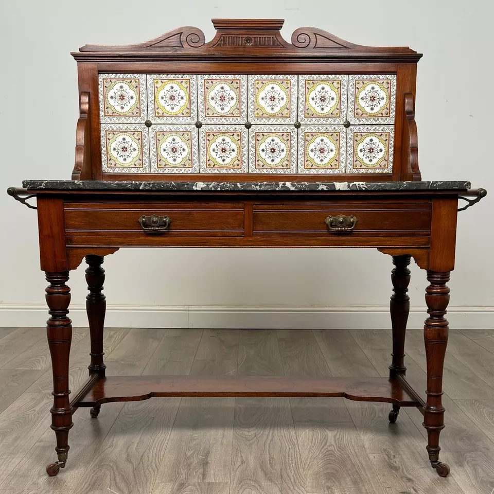 Antique Late 19th Century Marble Top Washstand In Walnut