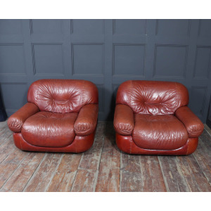 Stunning Lounge Chairs In Leather By Sapporo For Mobil Girgi Italy 1970