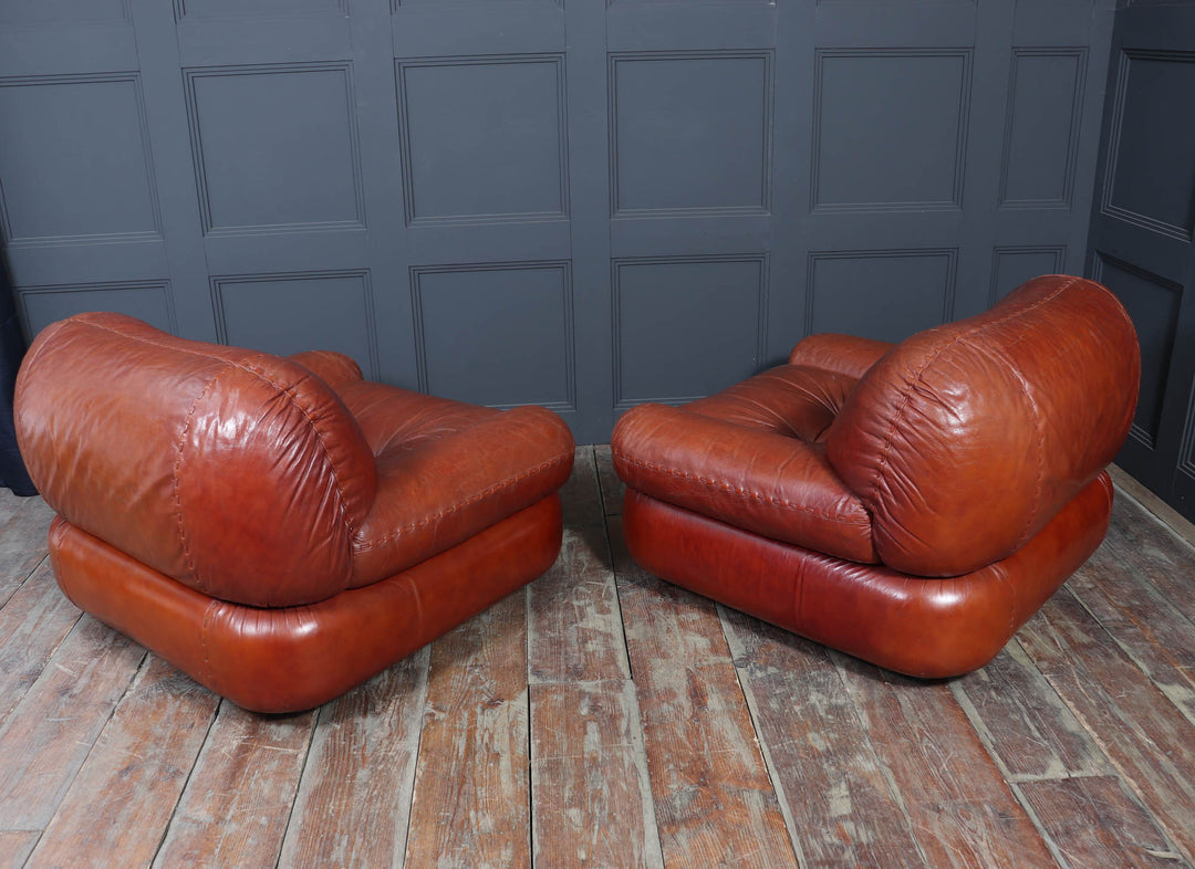 Stunning Lounge Chairs In Leather By Sapporo For Mobil Girgi Italy 1970