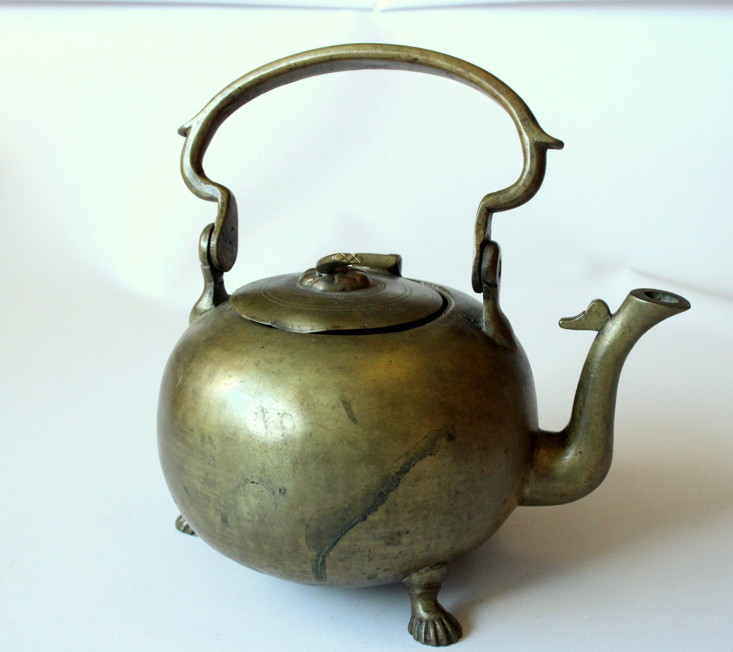 Teapot made of bronze - Vintage