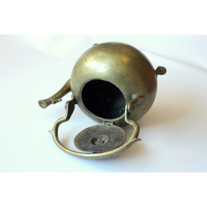 Teapot made of bronze - Vintage