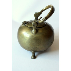 Teapot made of bronze - Vintage
