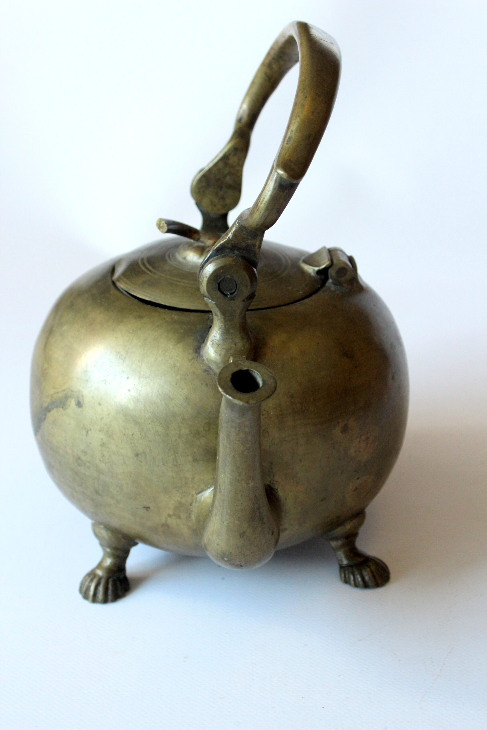 Teapot made of bronze - Vintage