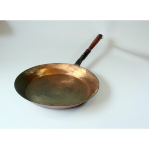 Handmade large frying pan - iron pan copper plated - with wooden handle and hanger - Vintage