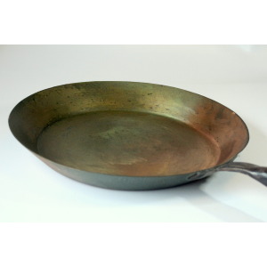 Handmade large frying pan - iron pan copper plated - with wooden handle and hanger - Vintage