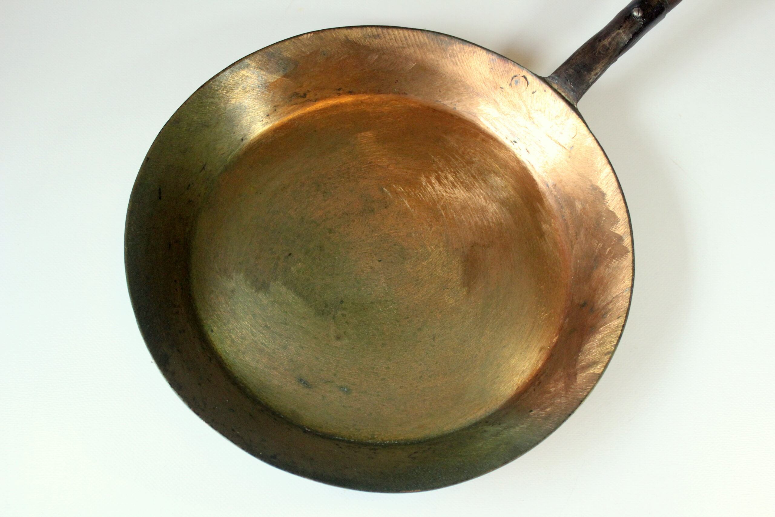 Handmade large frying pan - iron pan copper plated - with wooden handle and hanger - Vintage