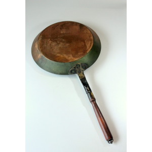 Handmade large frying pan - iron pan copper plated - with wooden handle and hanger - Vintage